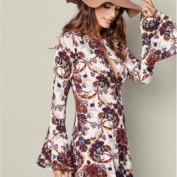 🍁SOLD🆕STELLA BOHOBLISS BELLSLEEVED DRESS NEW🍁 - Picture 5 of 8